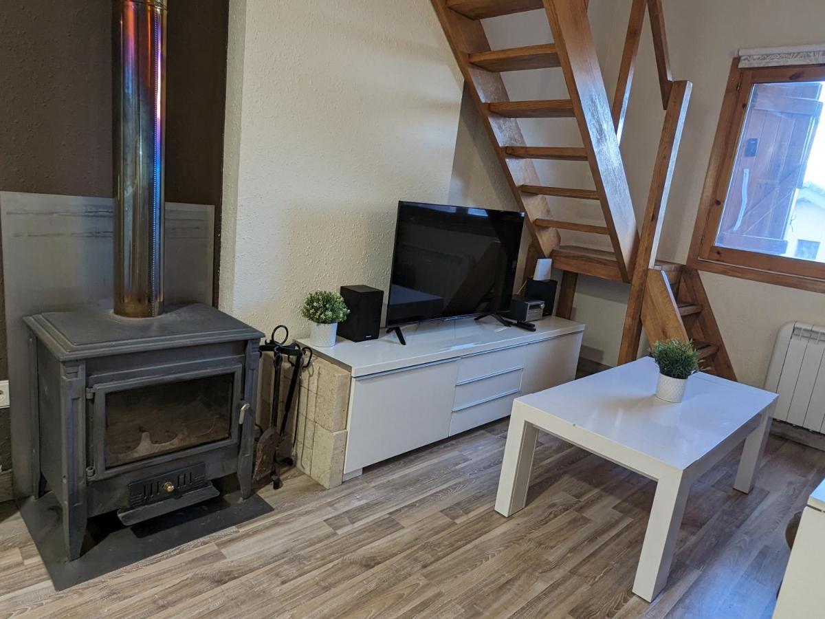 Bonito Y Luminoso Apartamento Con Wifi Y Chimenea Aizu - Villanua Exterior photo